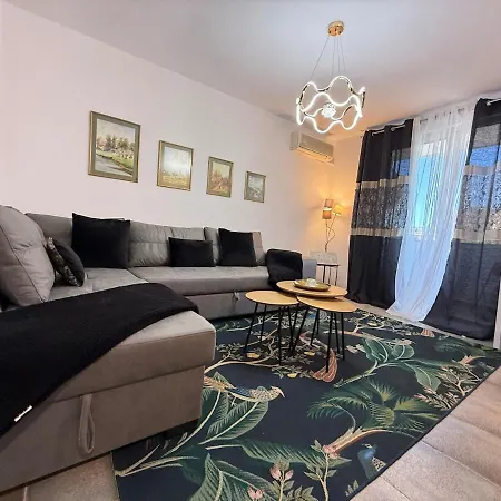 Oresti Appartement