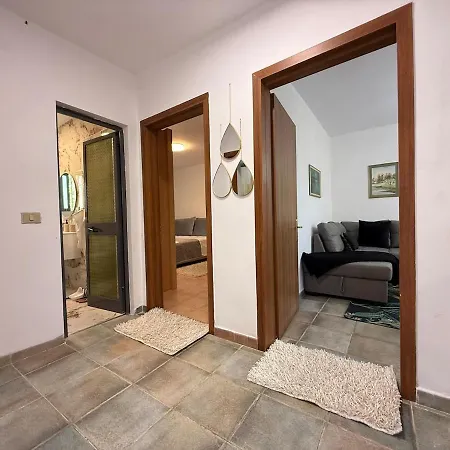 Oresti Appartement